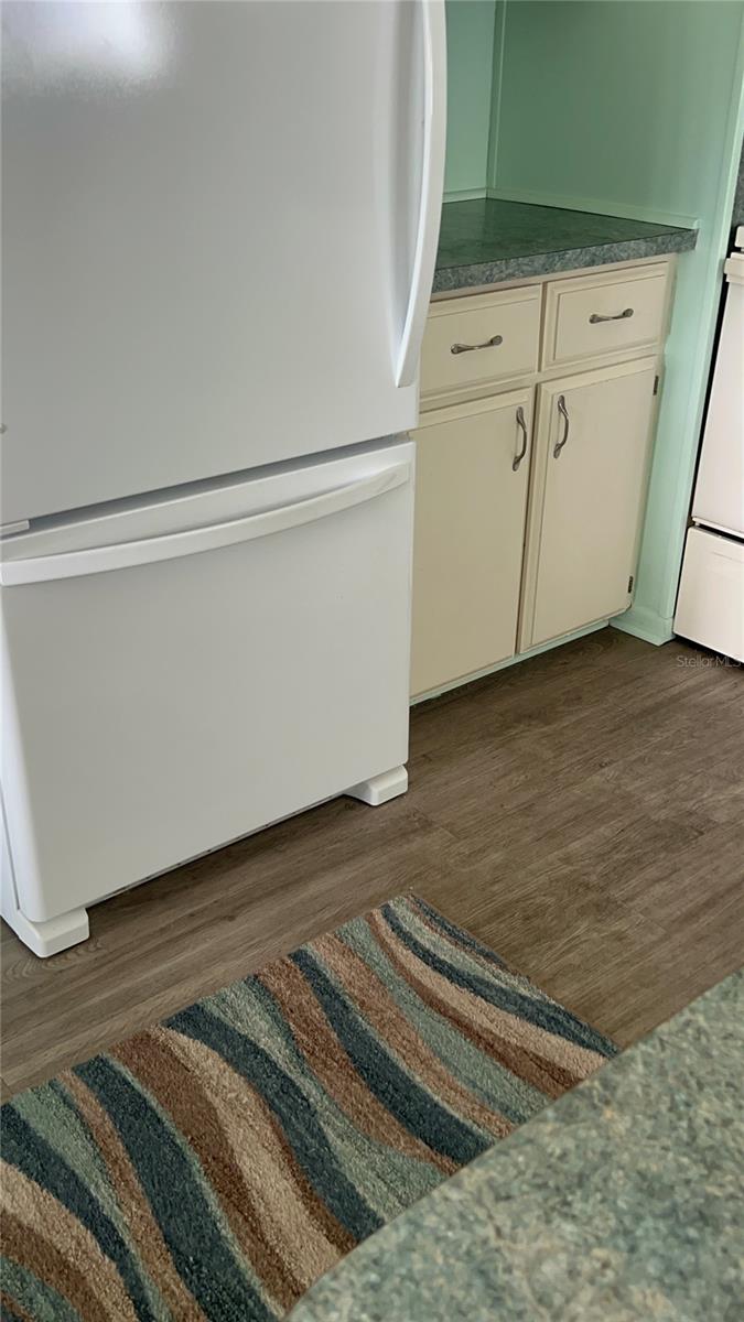 Image 16 of 16 For 12501 Ulmerton Road 128