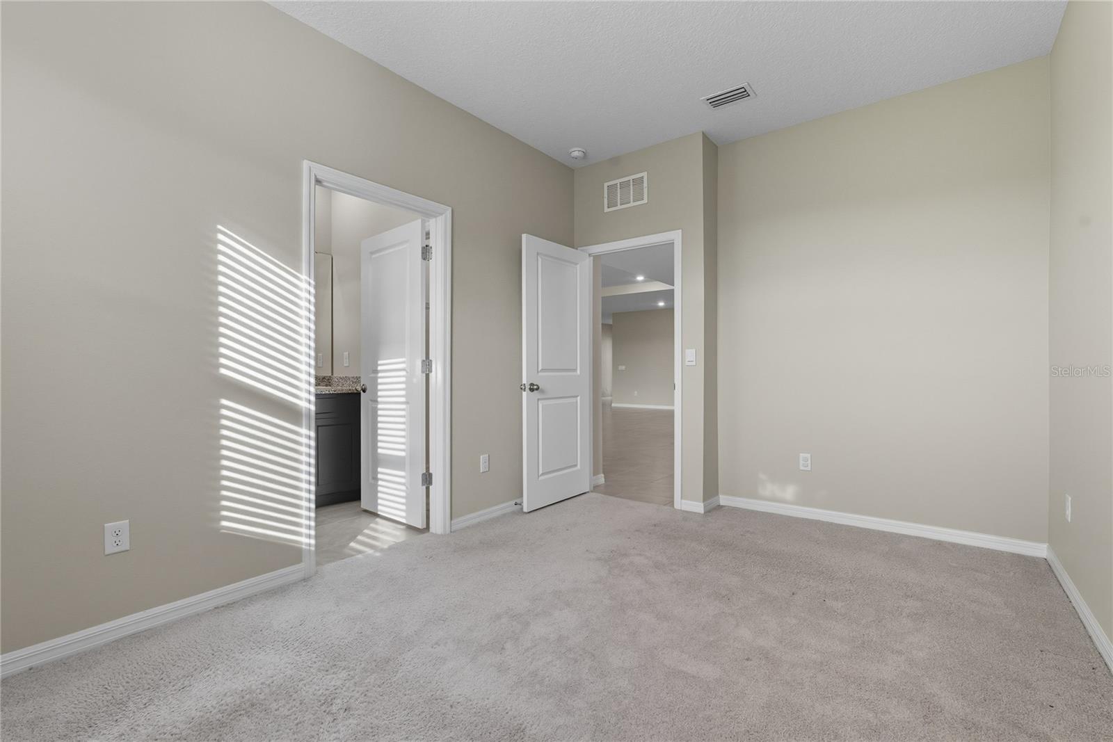 Image 20 of 46 For 13811 Whiskey Daisy Drive