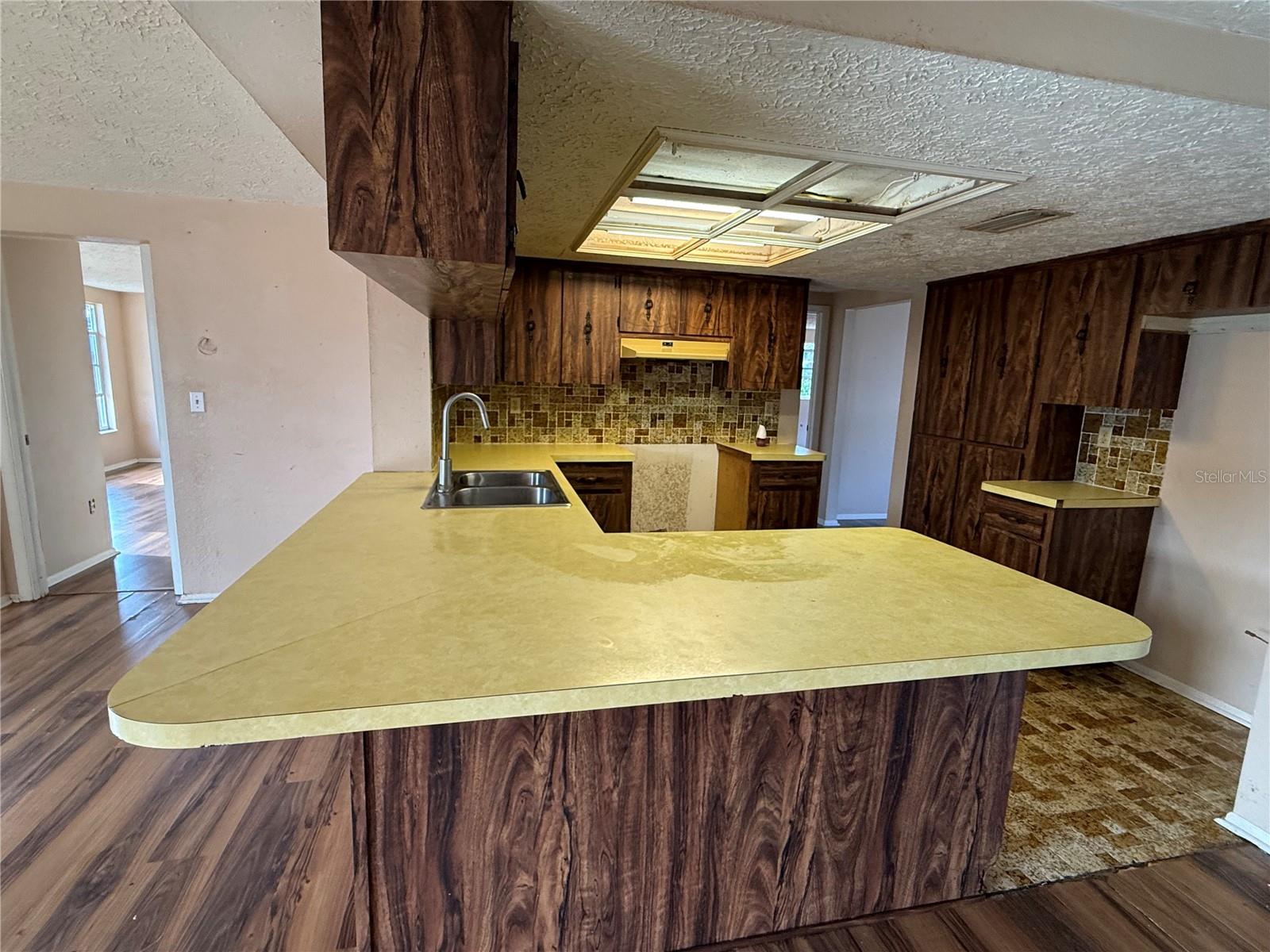 Image 29 of 38 For 15930 Adobe Drive