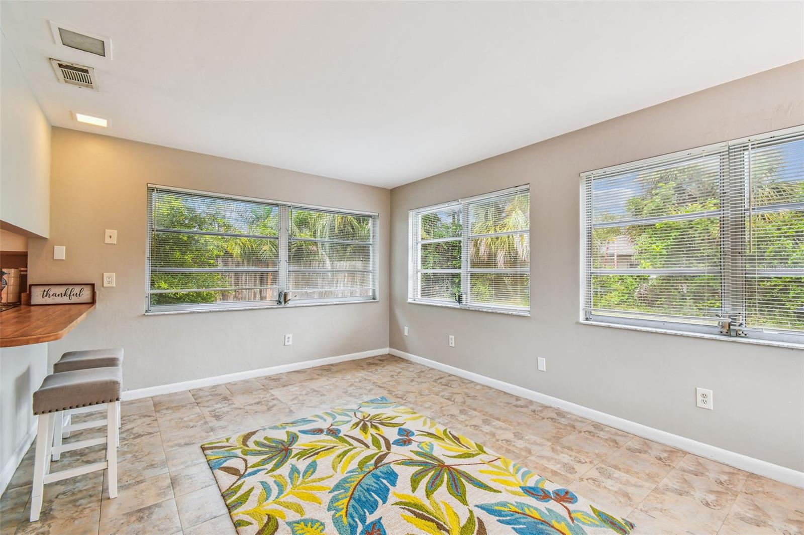Image 21 of 51 For 1409 Arden Avenue