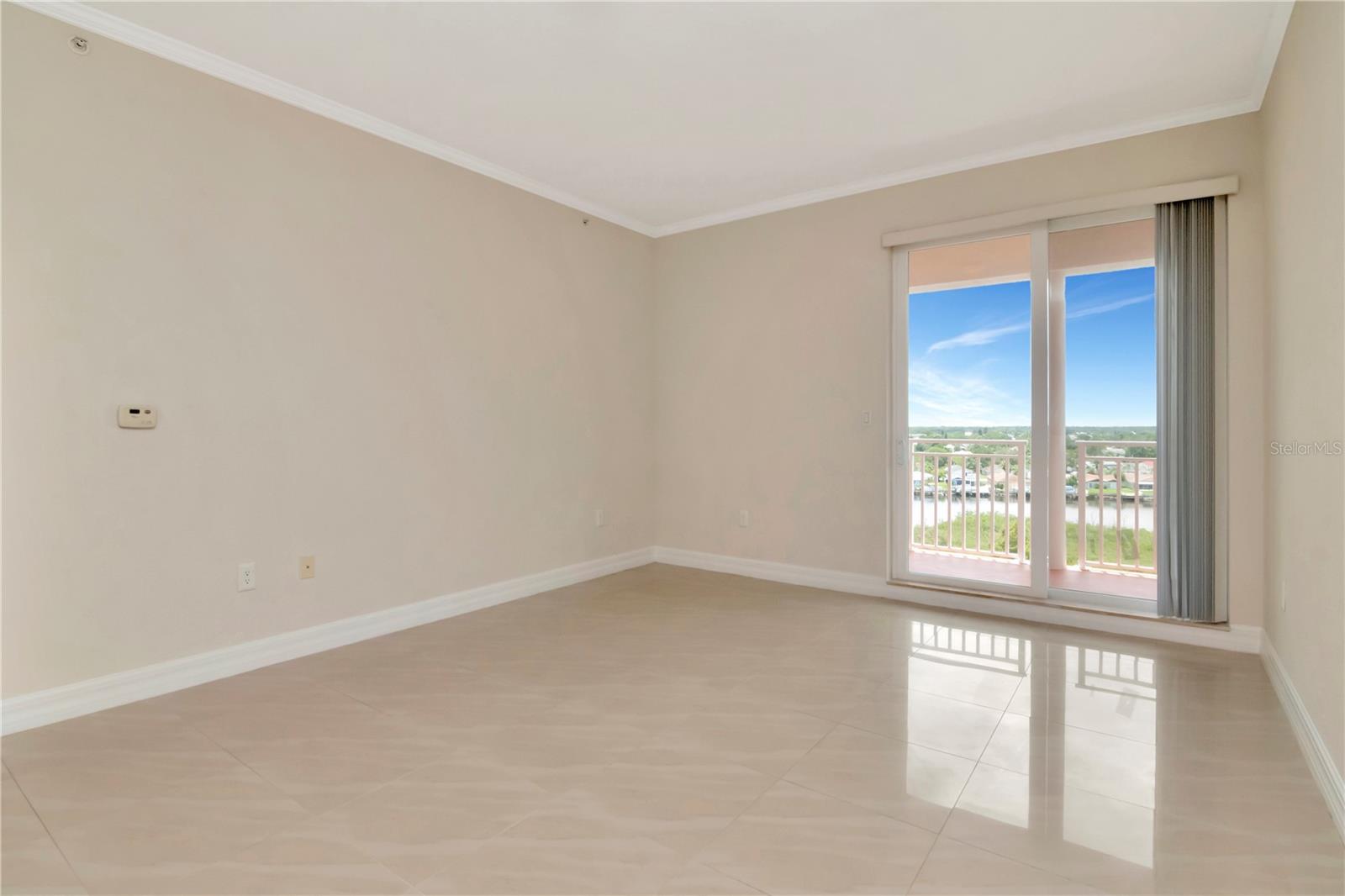 Listing photo id 9 for 4516 Seagull Drive 916