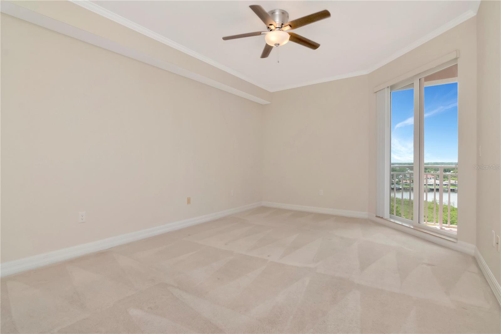 Listing photo id 14 for 4516 Seagull Drive 916