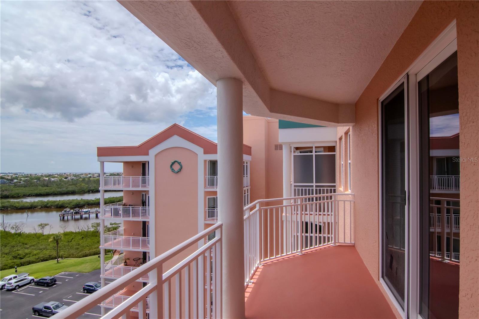 Listing photo id 30 for 4516 Seagull Drive 916