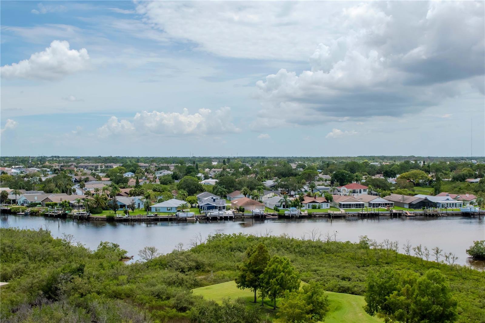 Listing photo id 33 for 4516 Seagull Drive 916