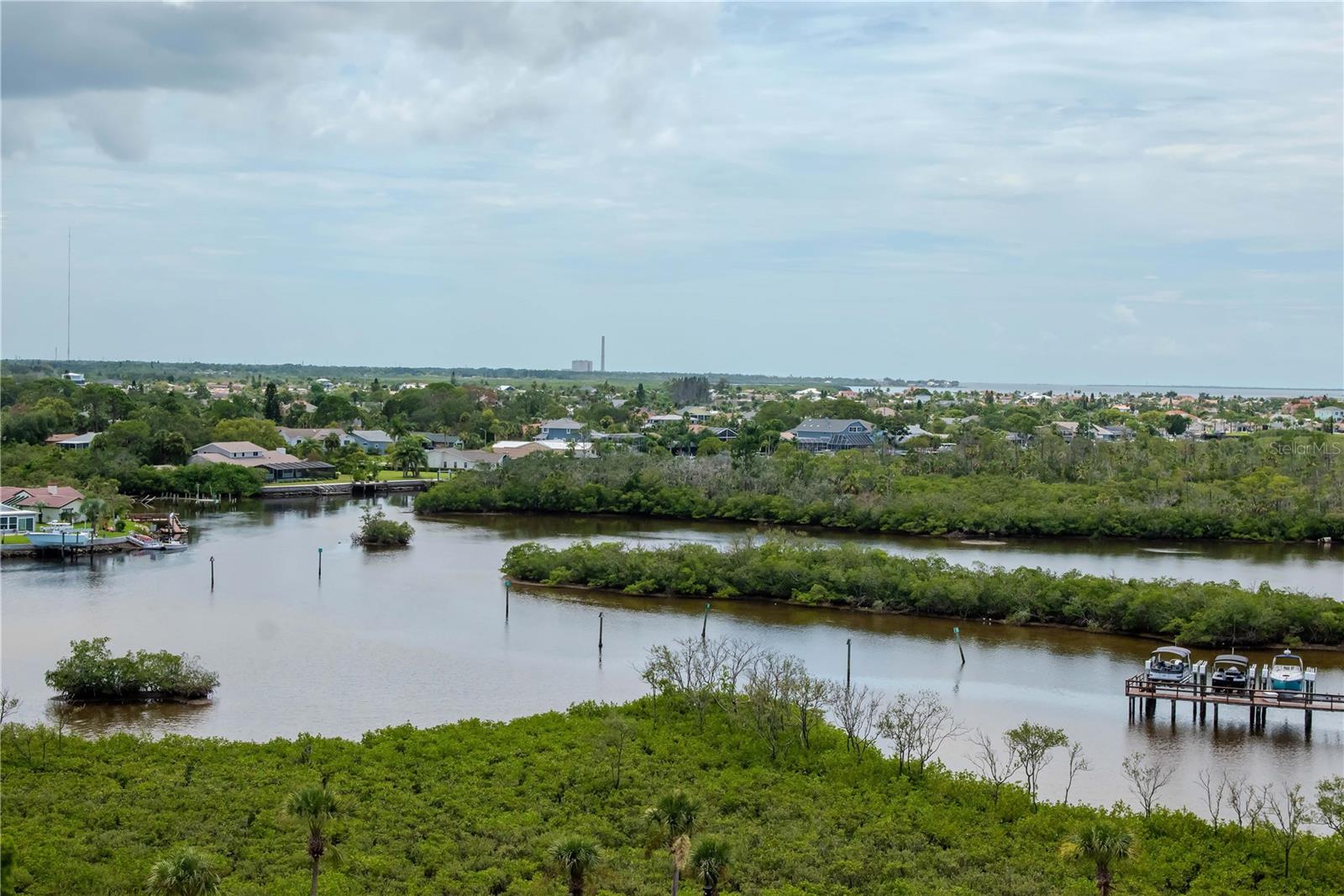 Listing photo id 34 for 4516 Seagull Drive 916