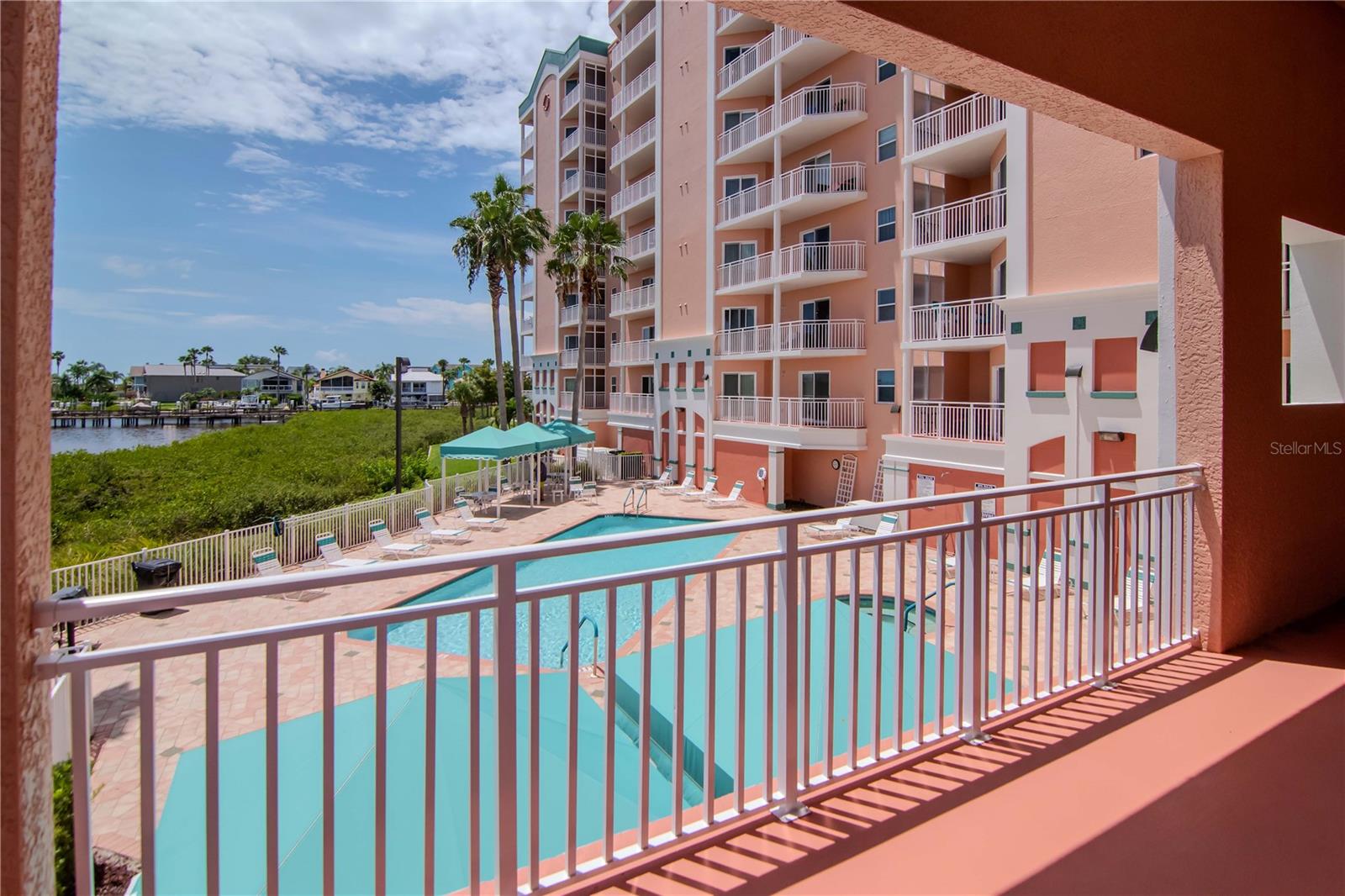 Listing photo id 45 for 4516 Seagull Drive 916