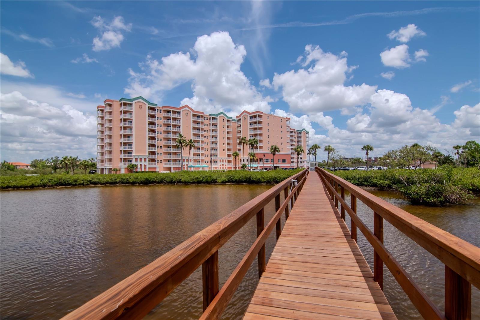 Listing photo id 53 for 4516 Seagull Drive 916