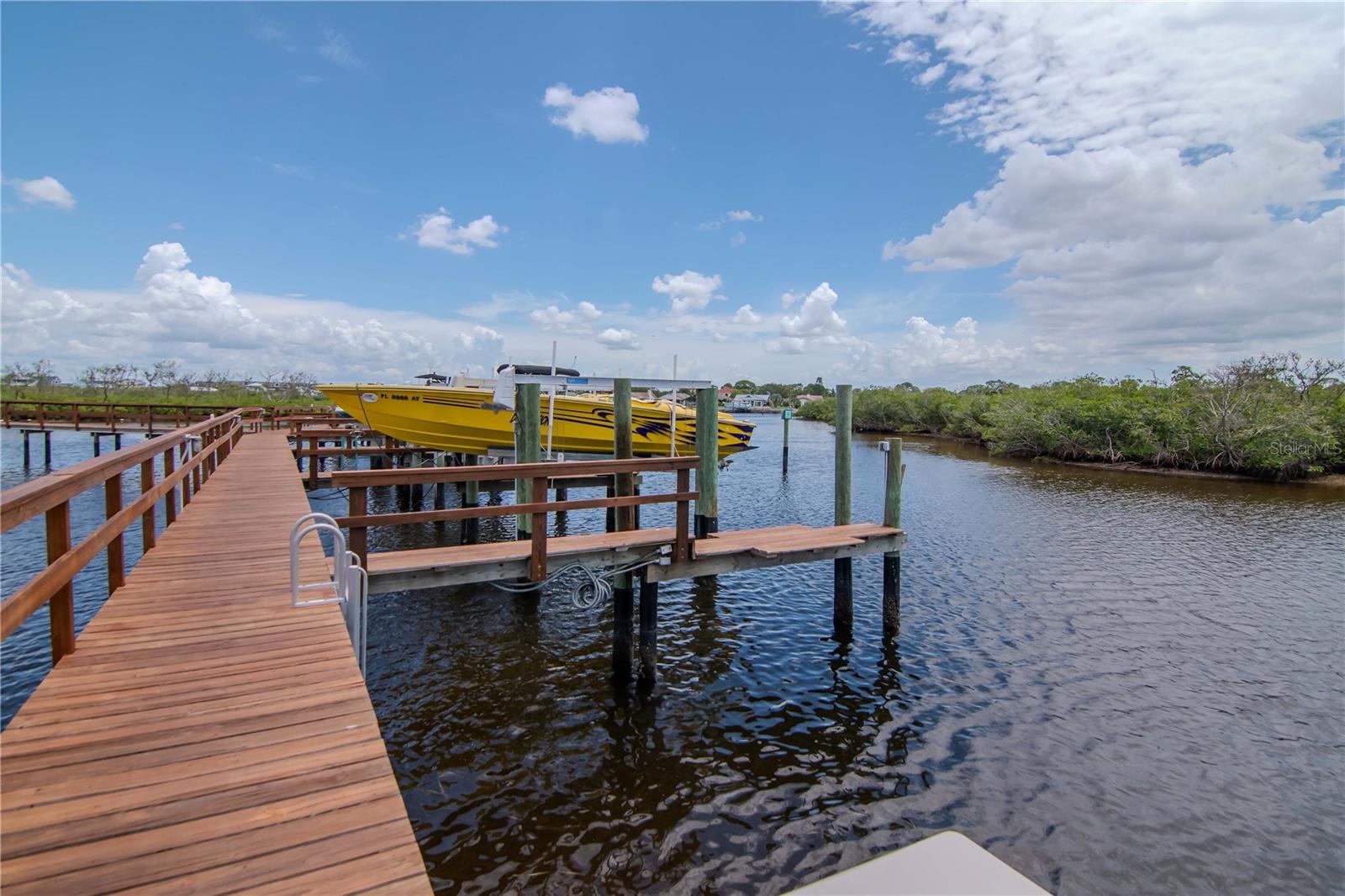 Listing photo id 55 for 4516 Seagull Drive 916