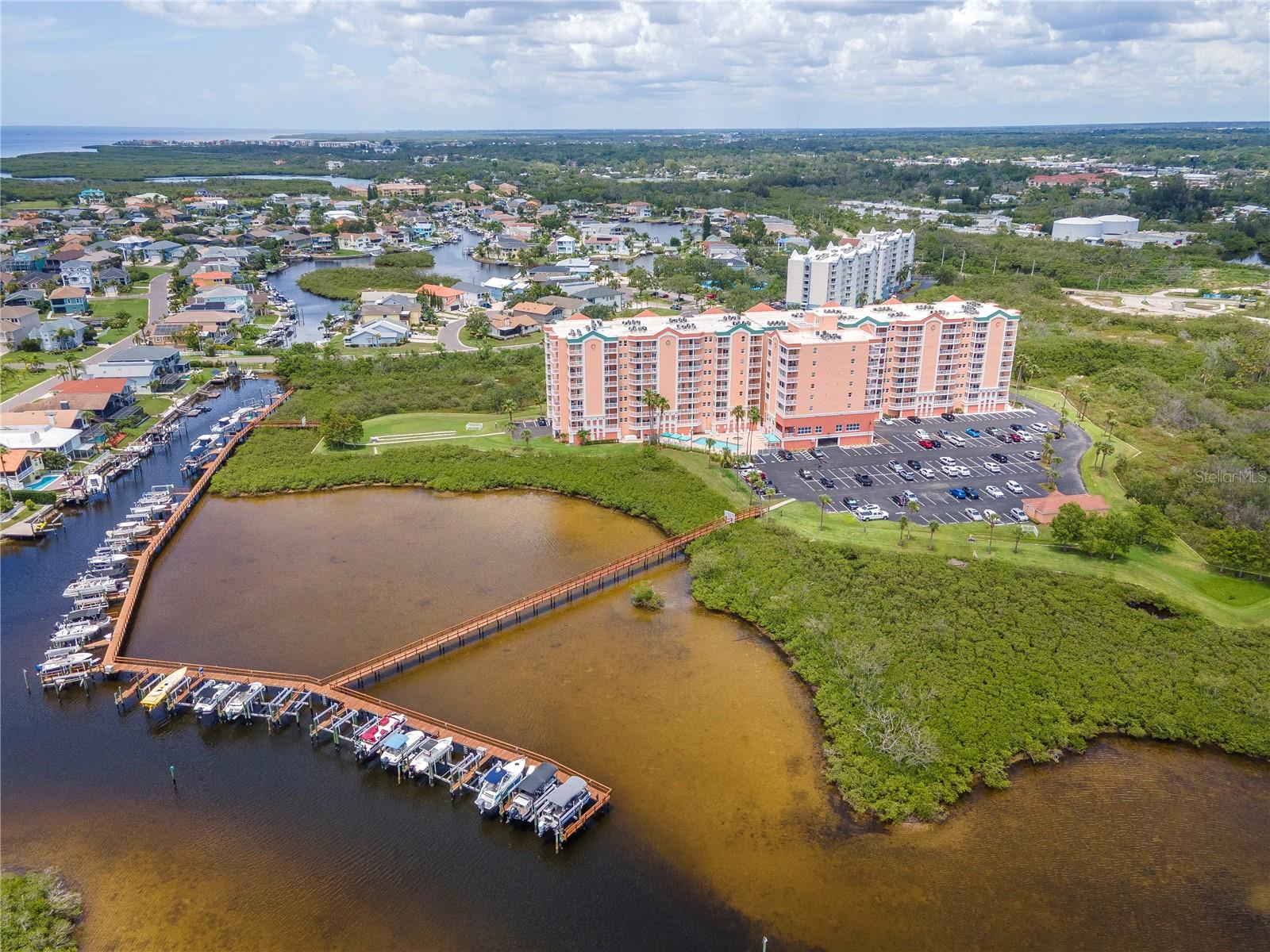 Listing photo id 67 for 4516 Seagull Drive 916