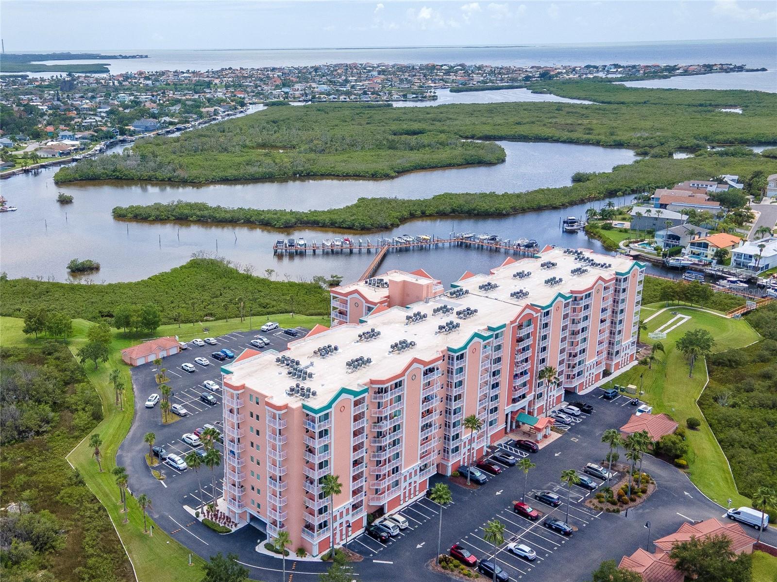 Listing photo id 70 for 4516 Seagull Drive 916