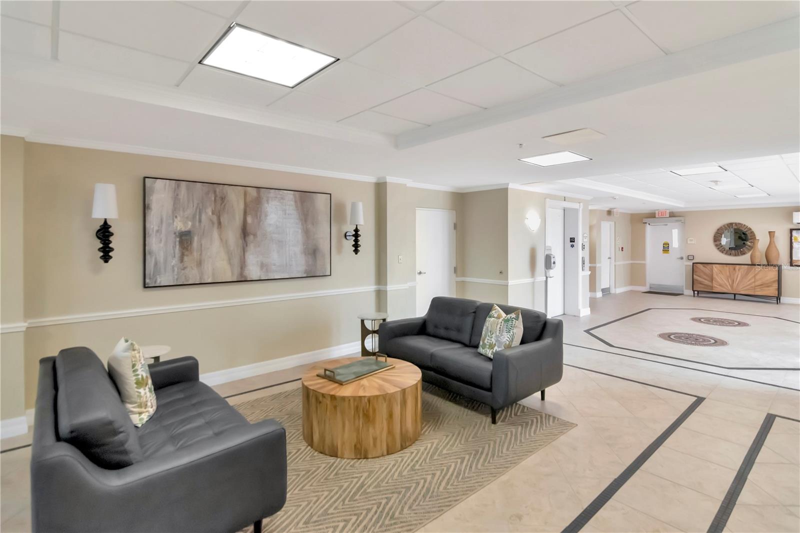 Listing photo id 71 for 4516 Seagull Drive 916