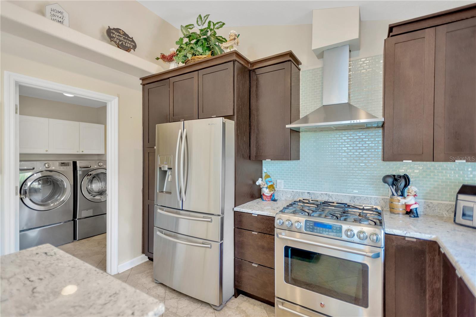 Image 11 of 34 For 23007 Beechnut Court