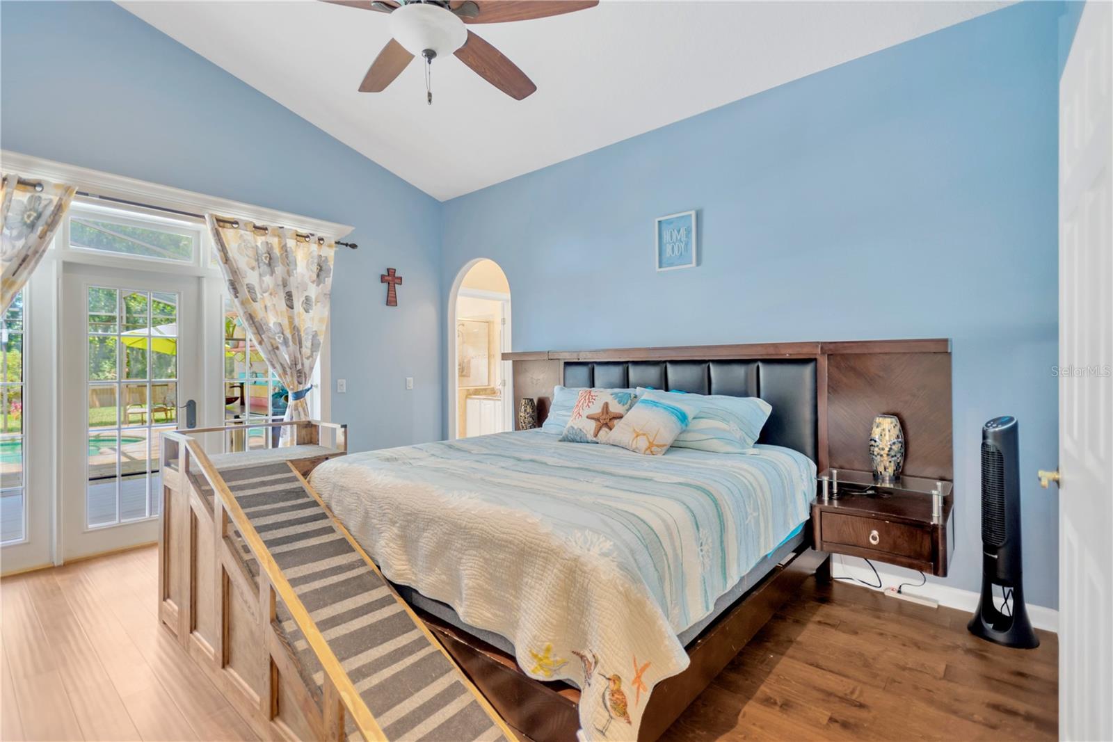Image 16 of 34 For 23007 Beechnut Court