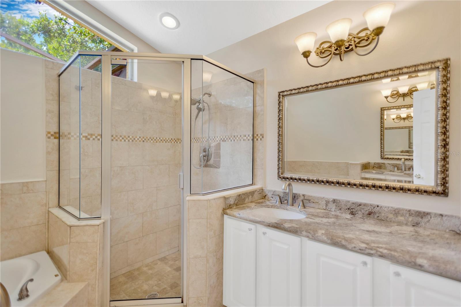 Image 18 of 34 For 23007 Beechnut Court
