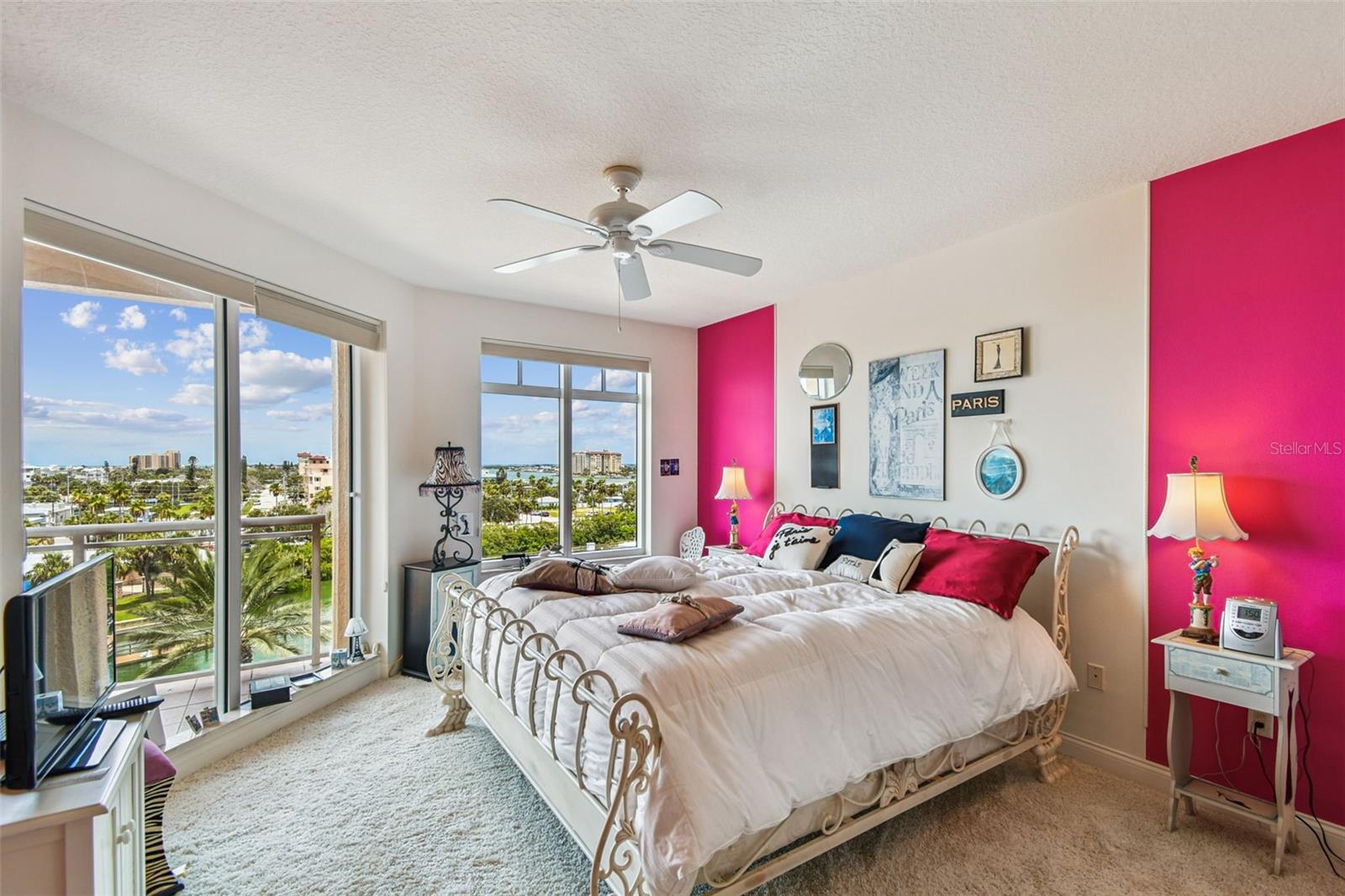 Image 20 of 48 For 521 Mandalay Avenue 604