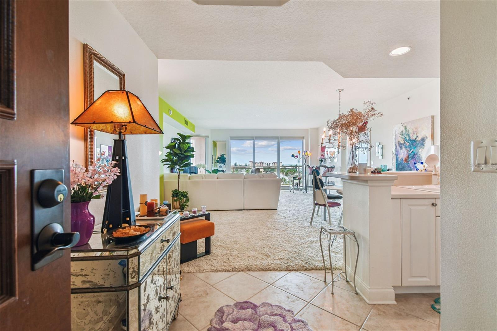 Image 3 of 48 For 521 Mandalay Avenue 604