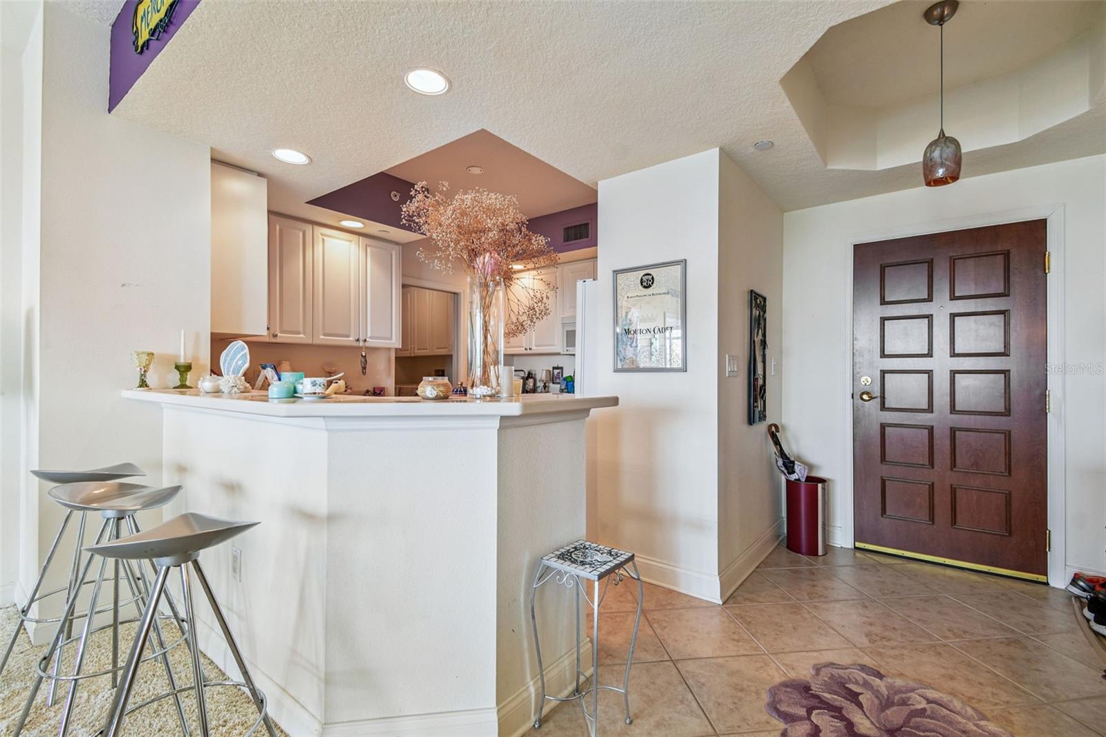 Image 5 of 48 For 521 Mandalay Avenue 604
