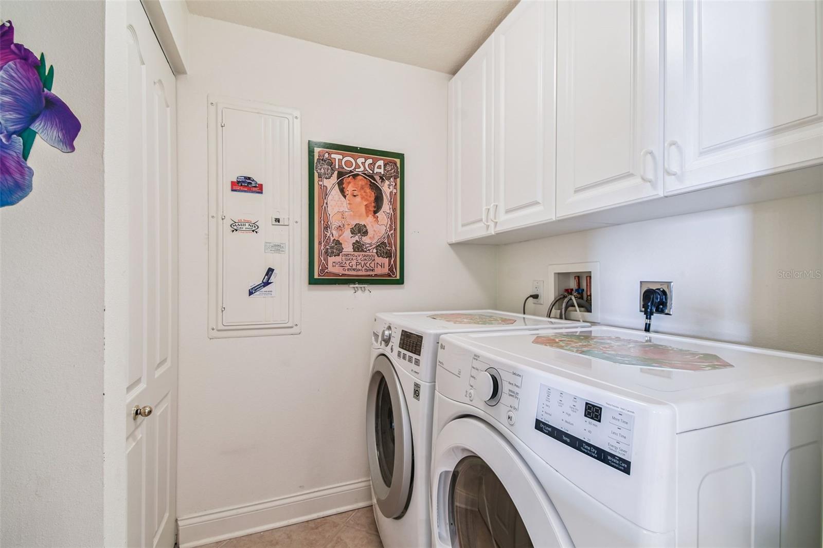 Image 8 of 48 For 521 Mandalay Avenue 604