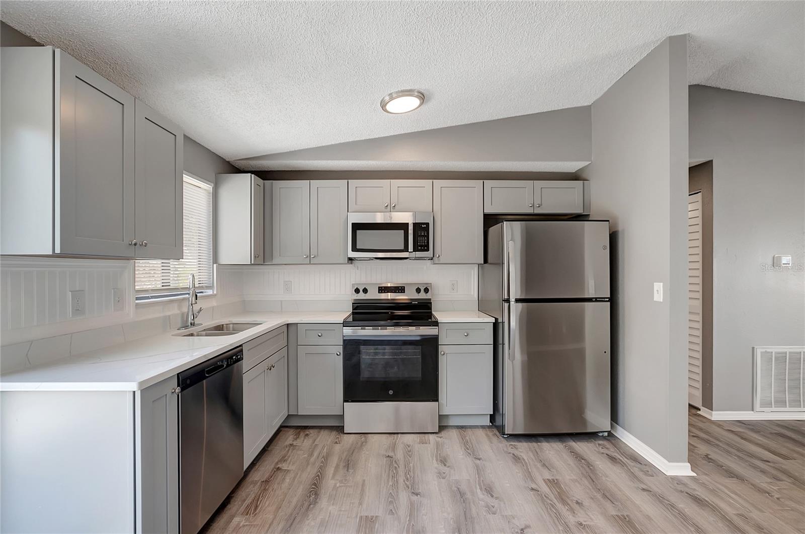 Image 11 of 33 For 7544 Mallard Street