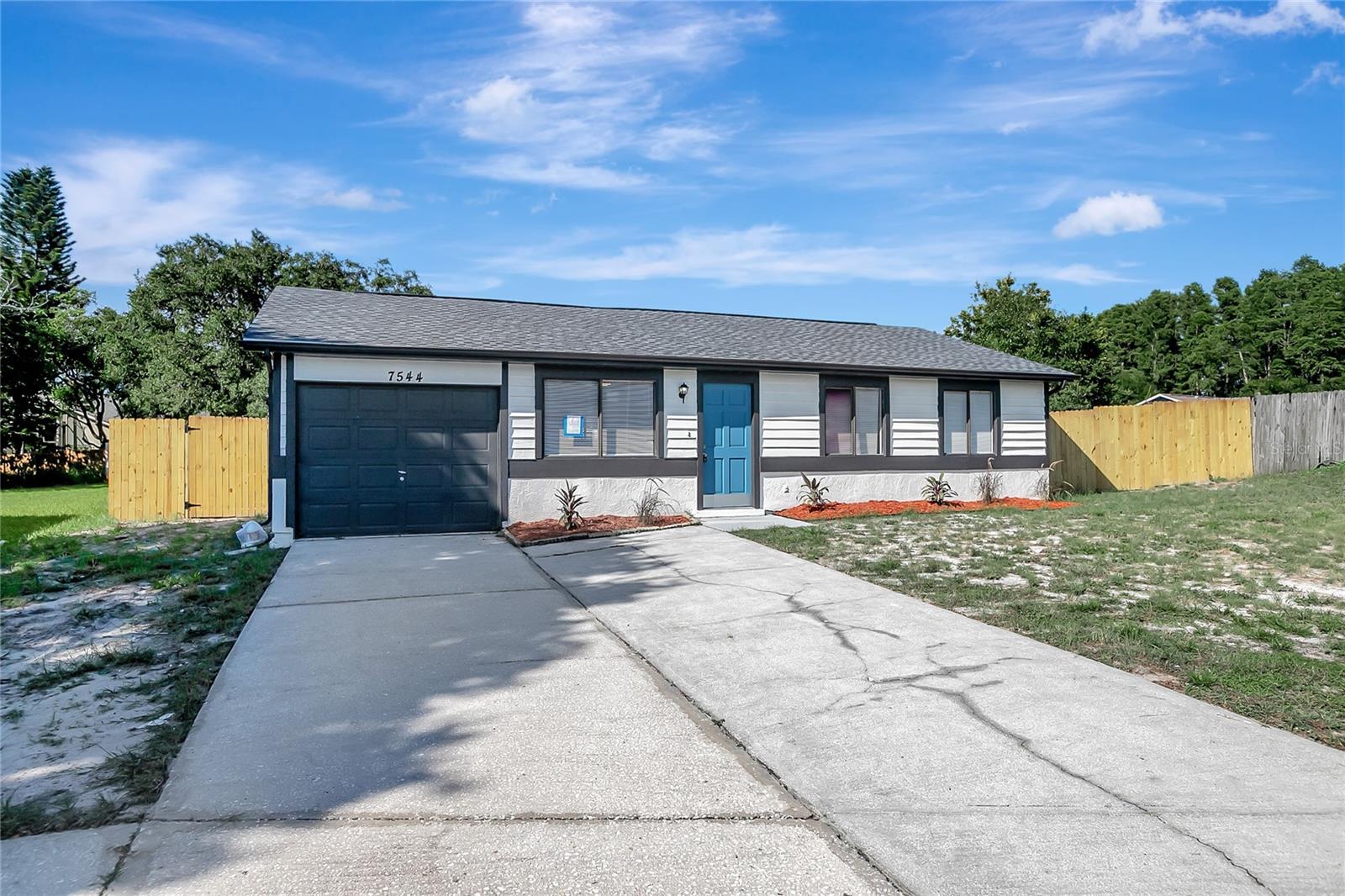 Image 2 of 33 For 7544 Mallard Street