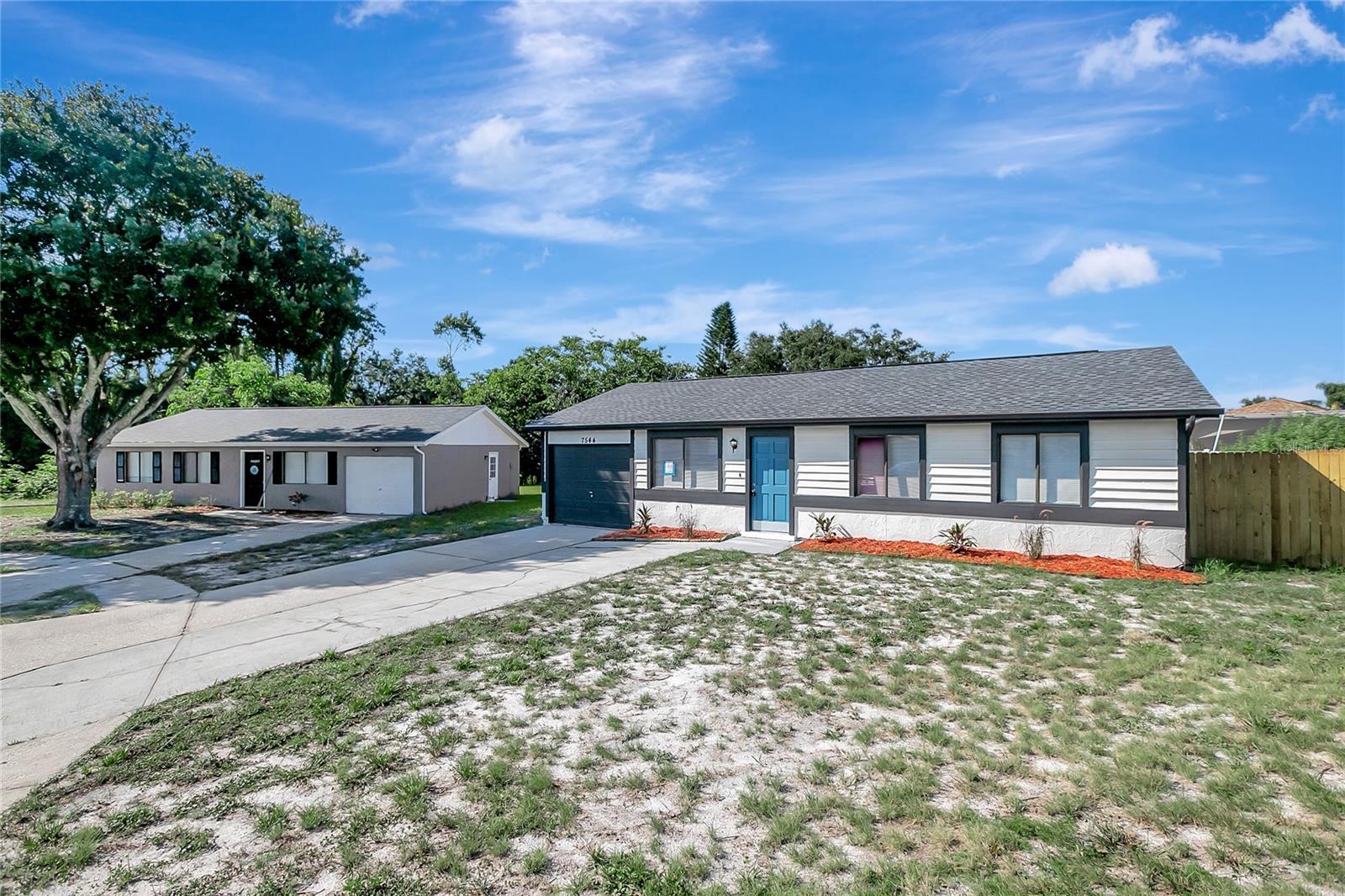 Image 3 of 33 For 7544 Mallard Street