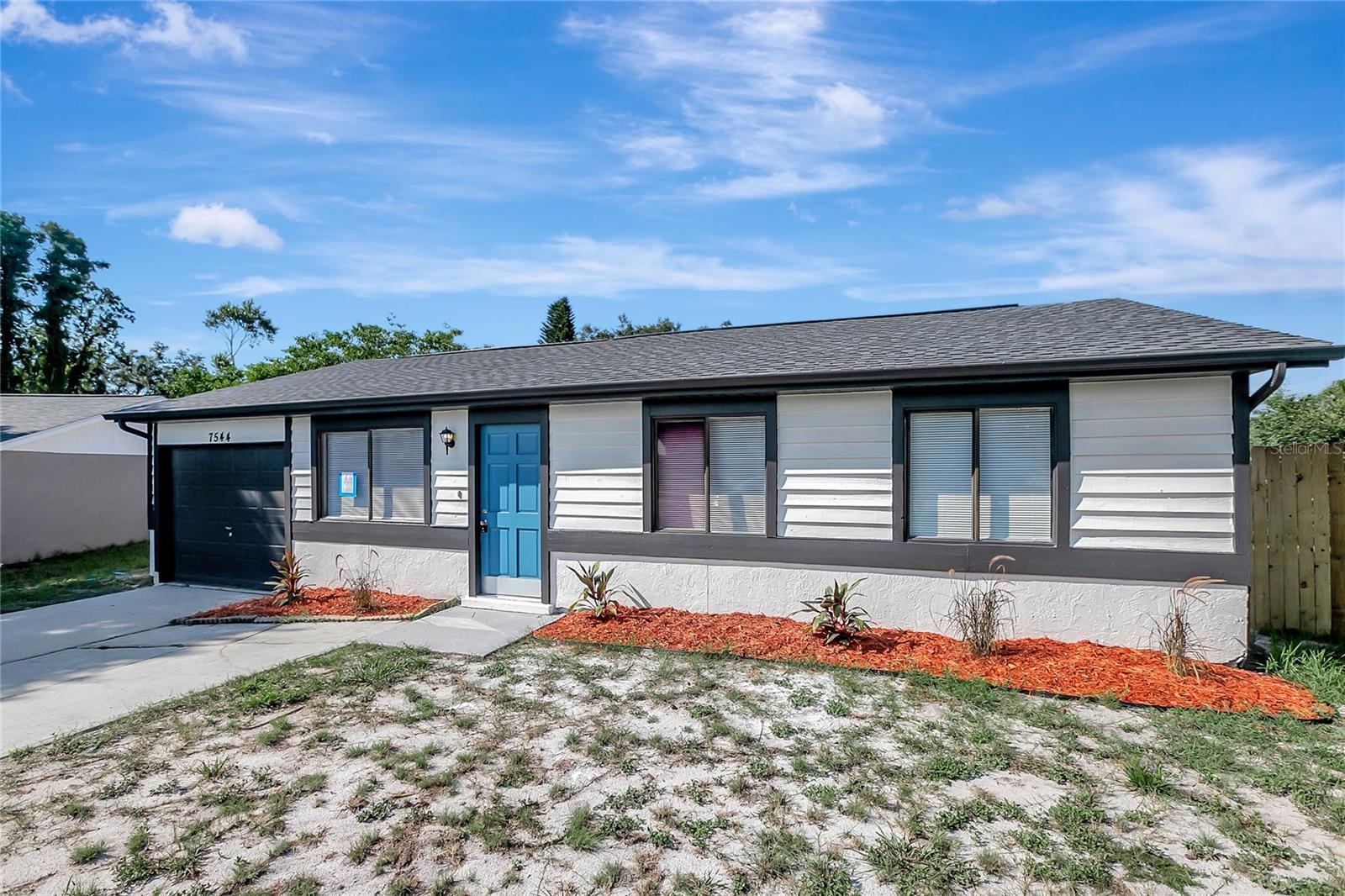 Image 4 of 33 For 7544 Mallard Street