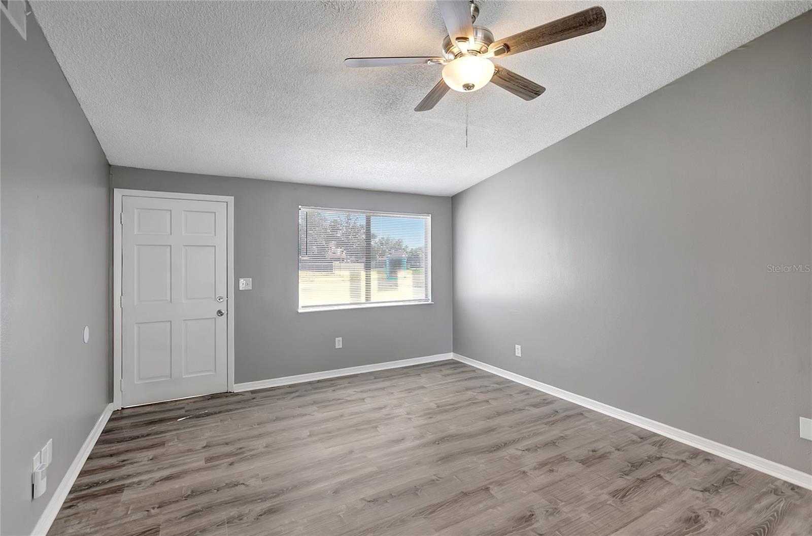 Image 8 of 33 For 7544 Mallard Street