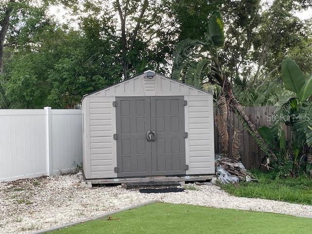 Image 16 of 24 For 6315 Macdill Avenue
