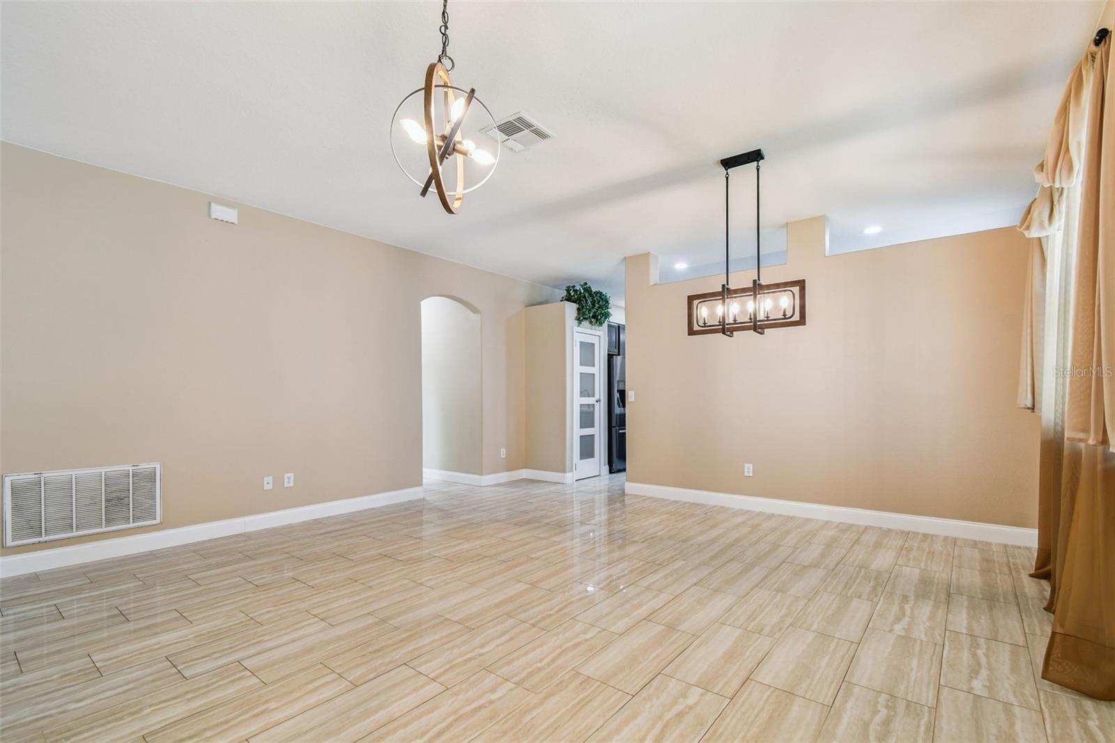 Image 13 of 65 For 17228 Whisper Breeze Way