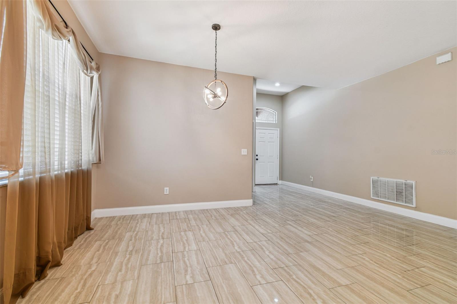 Image 14 of 65 For 17228 Whisper Breeze Way