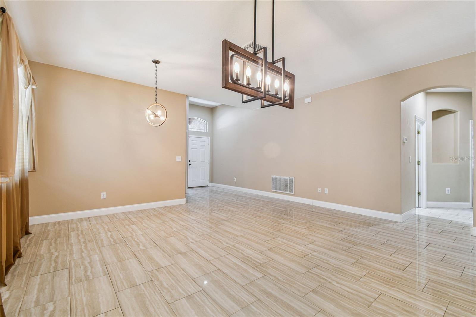 Image 16 of 65 For 17228 Whisper Breeze Way