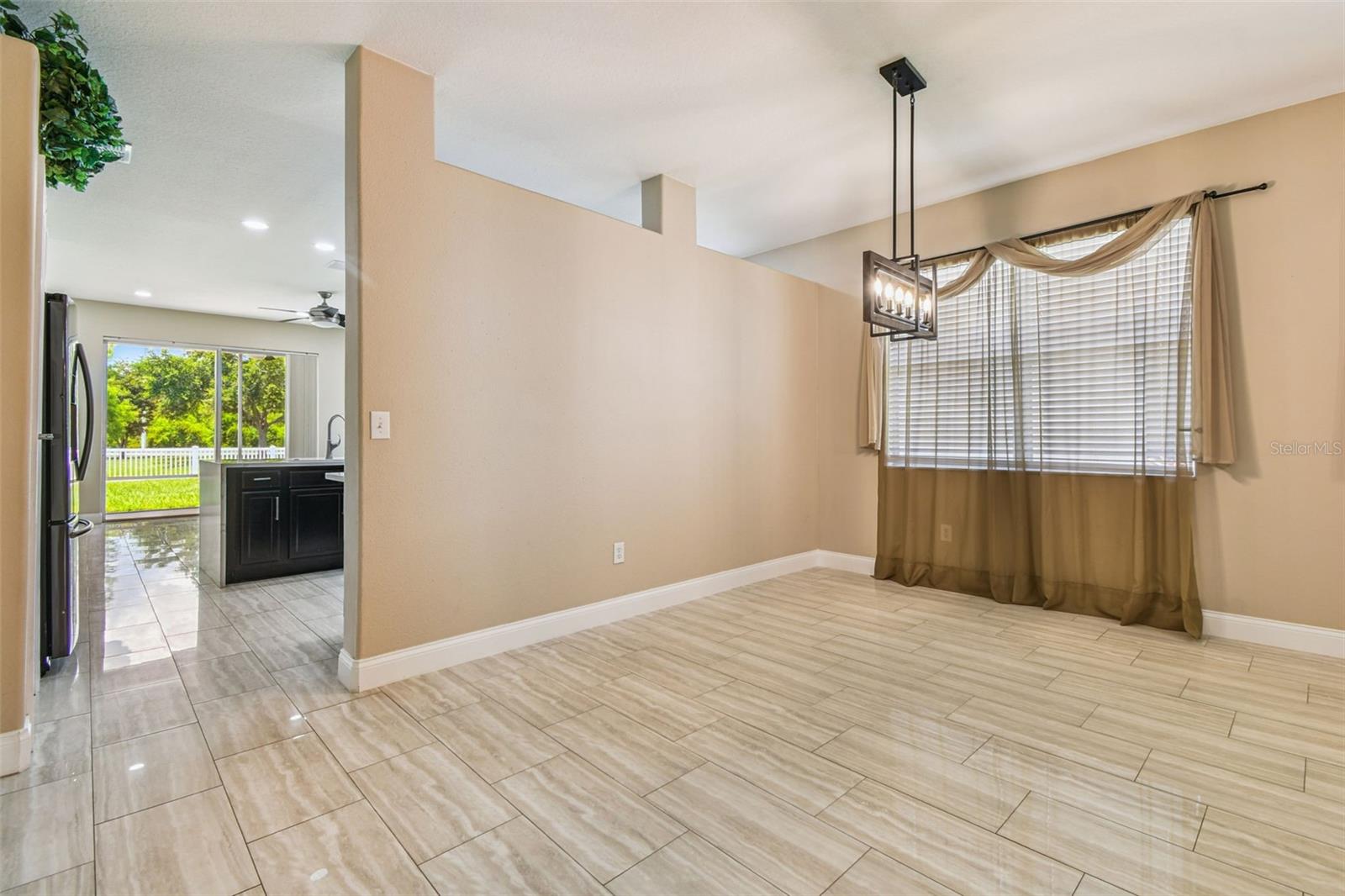 Image 18 of 65 For 17228 Whisper Breeze Way