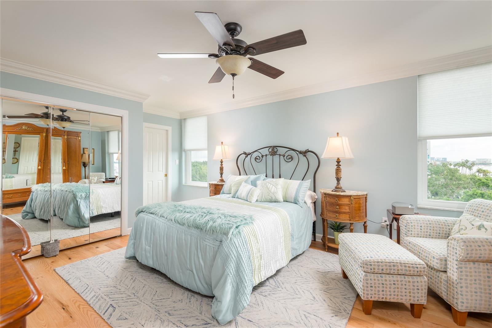 Listing photo id 14 for 2407 Ardson Place 601