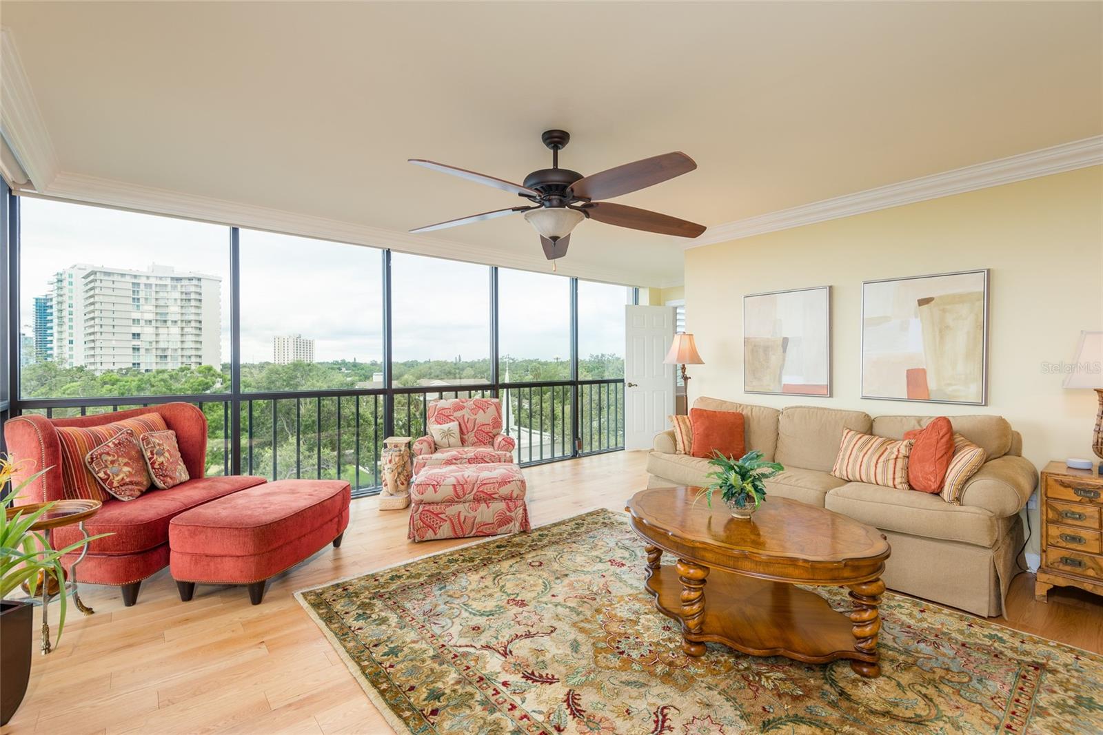 Listing photo id 20 for 2407 Ardson Place 601