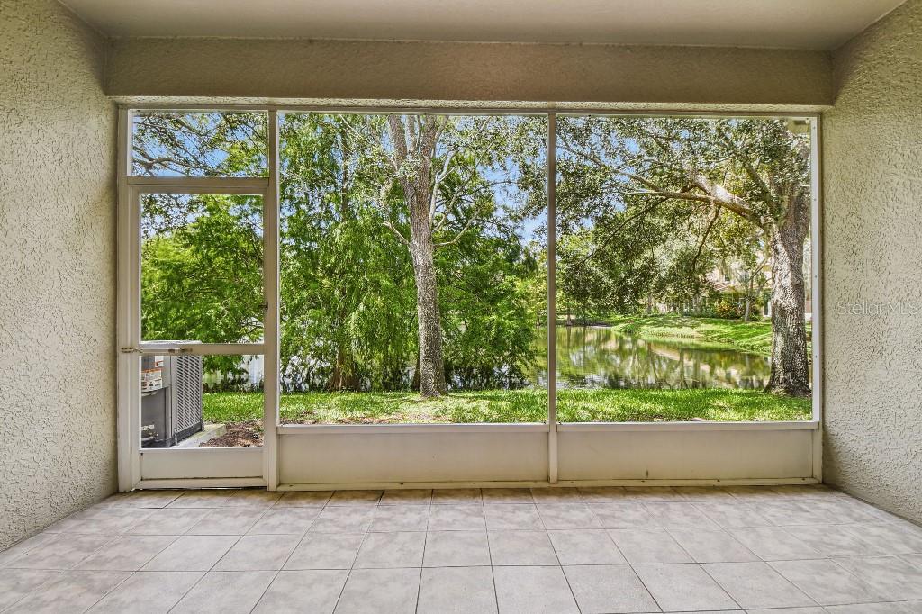 Image 18 of 53 For 527 Spring Lake Circle
