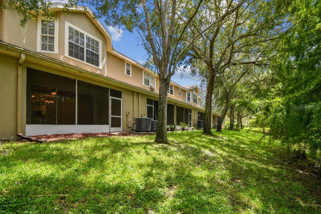 Image 24 of 53 For 527 Spring Lake Circle