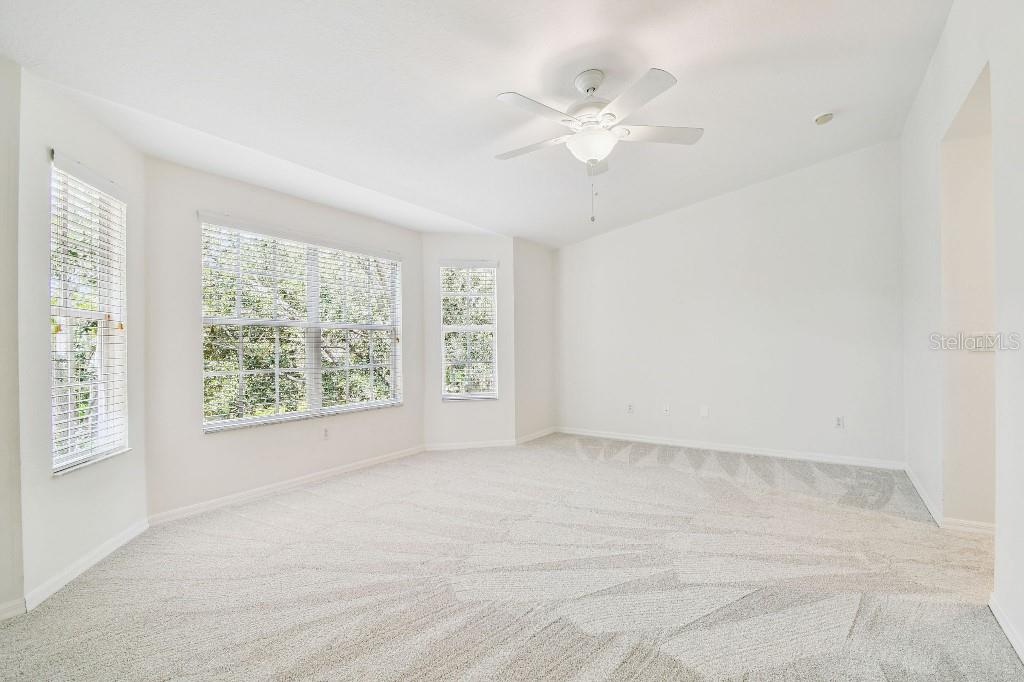 Image 34 of 53 For 527 Spring Lake Circle