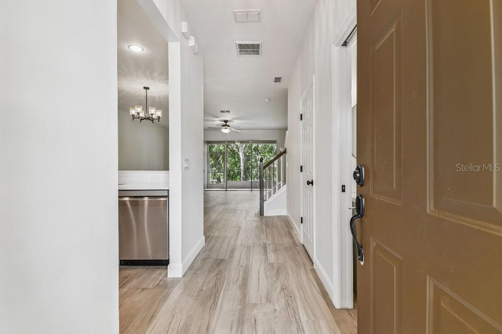 Image 4 of 53 For 527 Spring Lake Circle