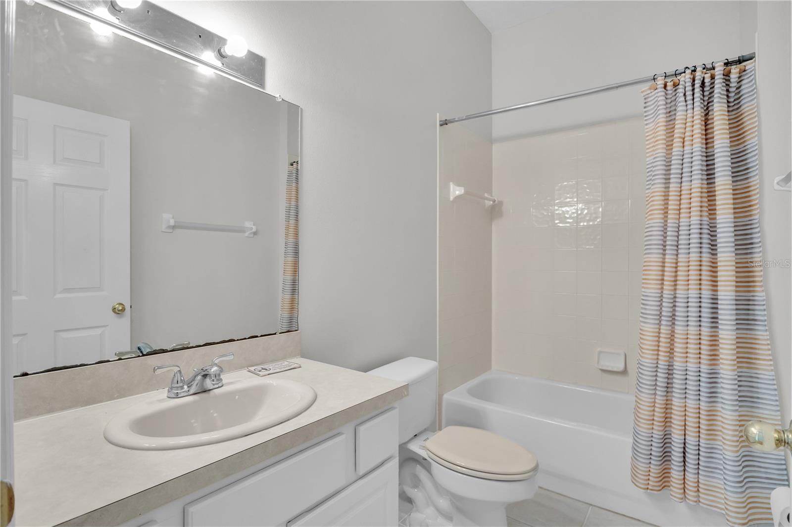 Image 11 of 48 For 18108 Sugar Brooke Drive