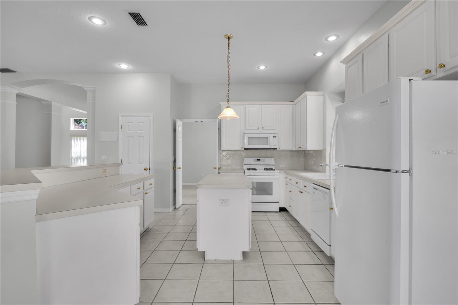 Image 17 of 48 For 18108 Sugar Brooke Drive