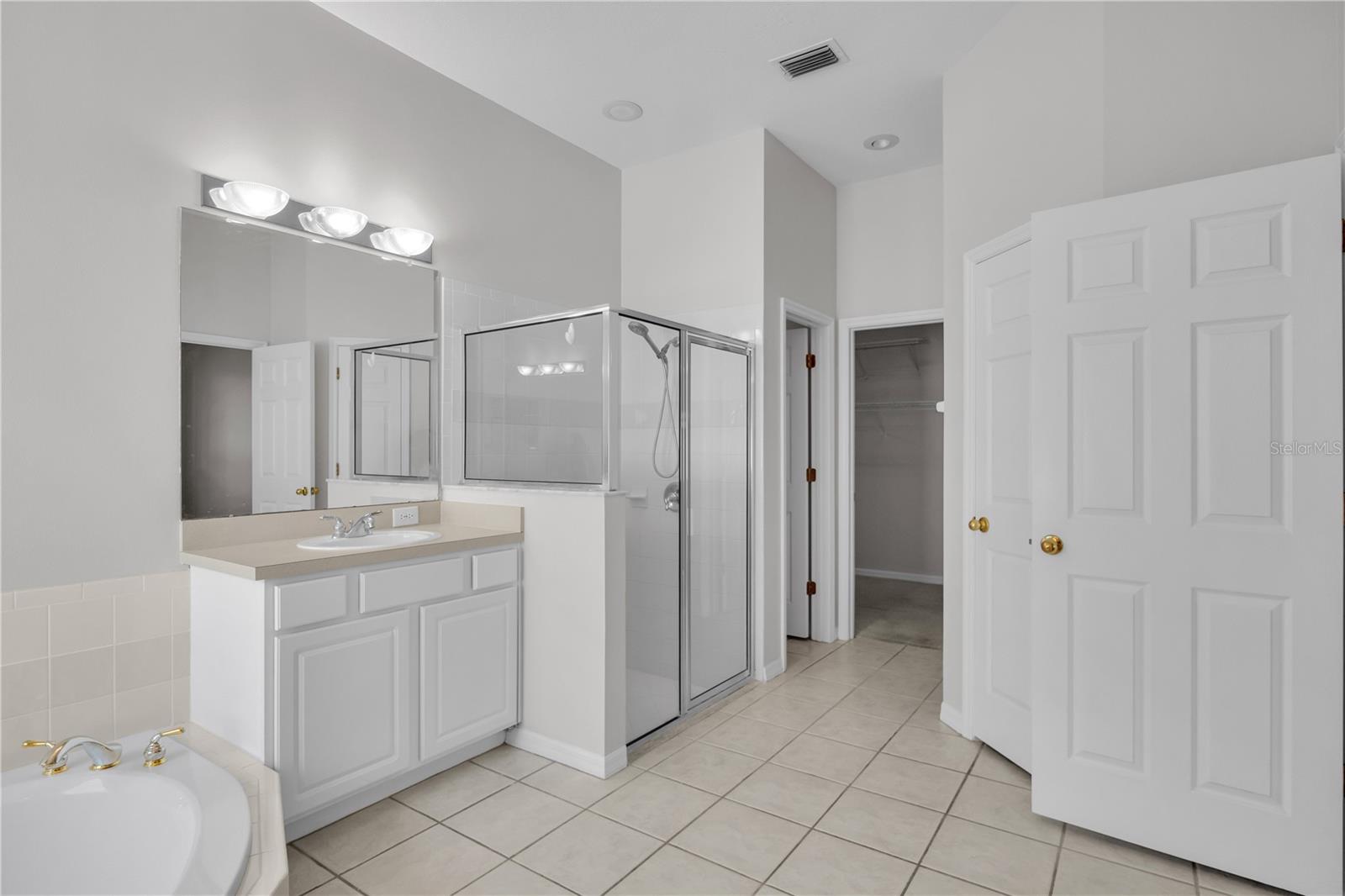 Image 30 of 48 For 18108 Sugar Brooke Drive