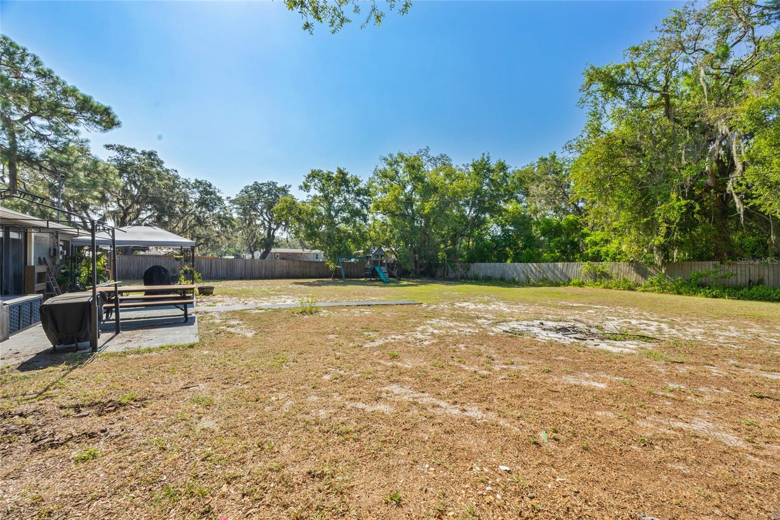 Image 20 of 38 For 654 Sunup Drive