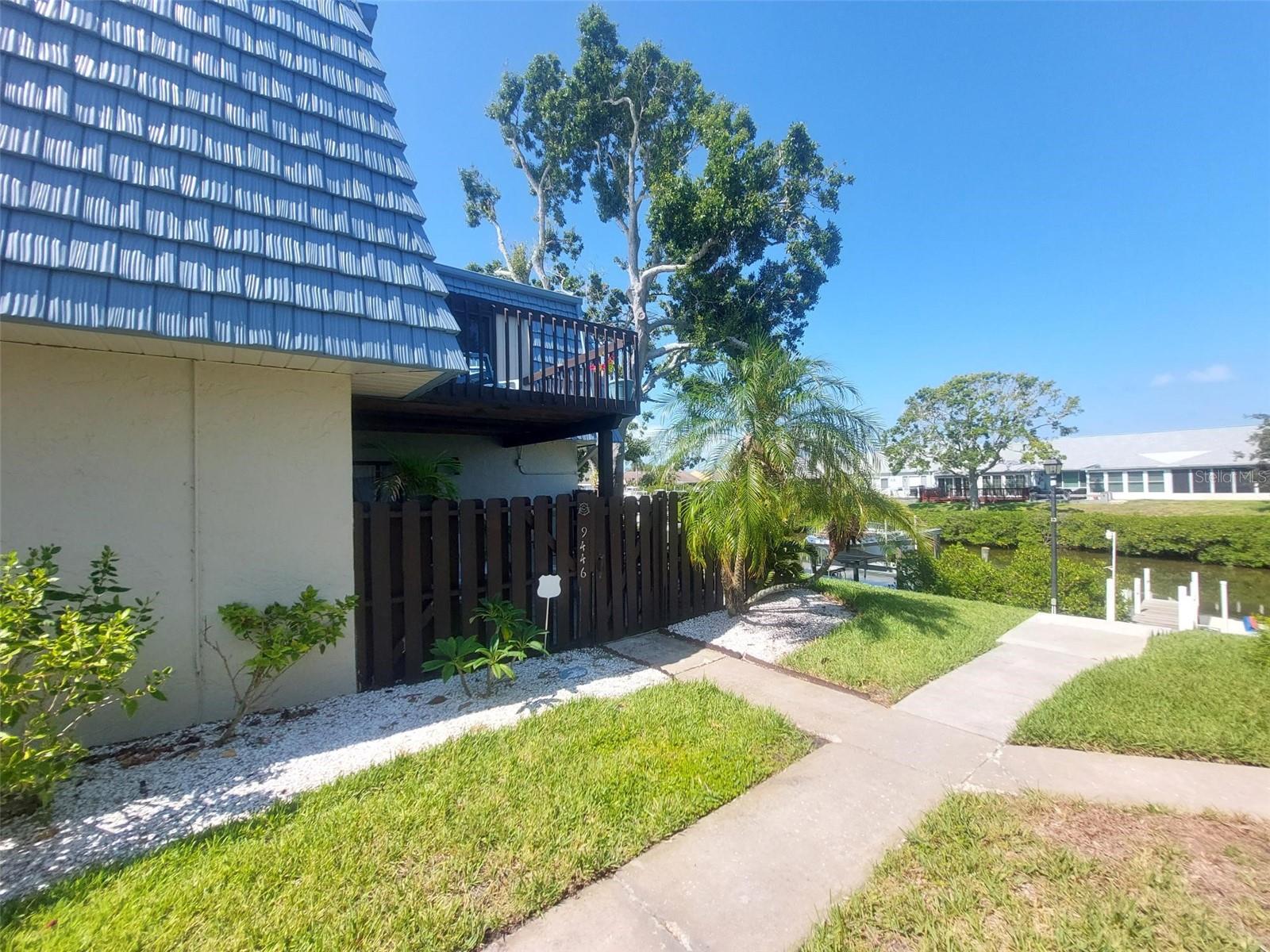 Image 3 of 33 For 9446 Tradewinds Avenue
