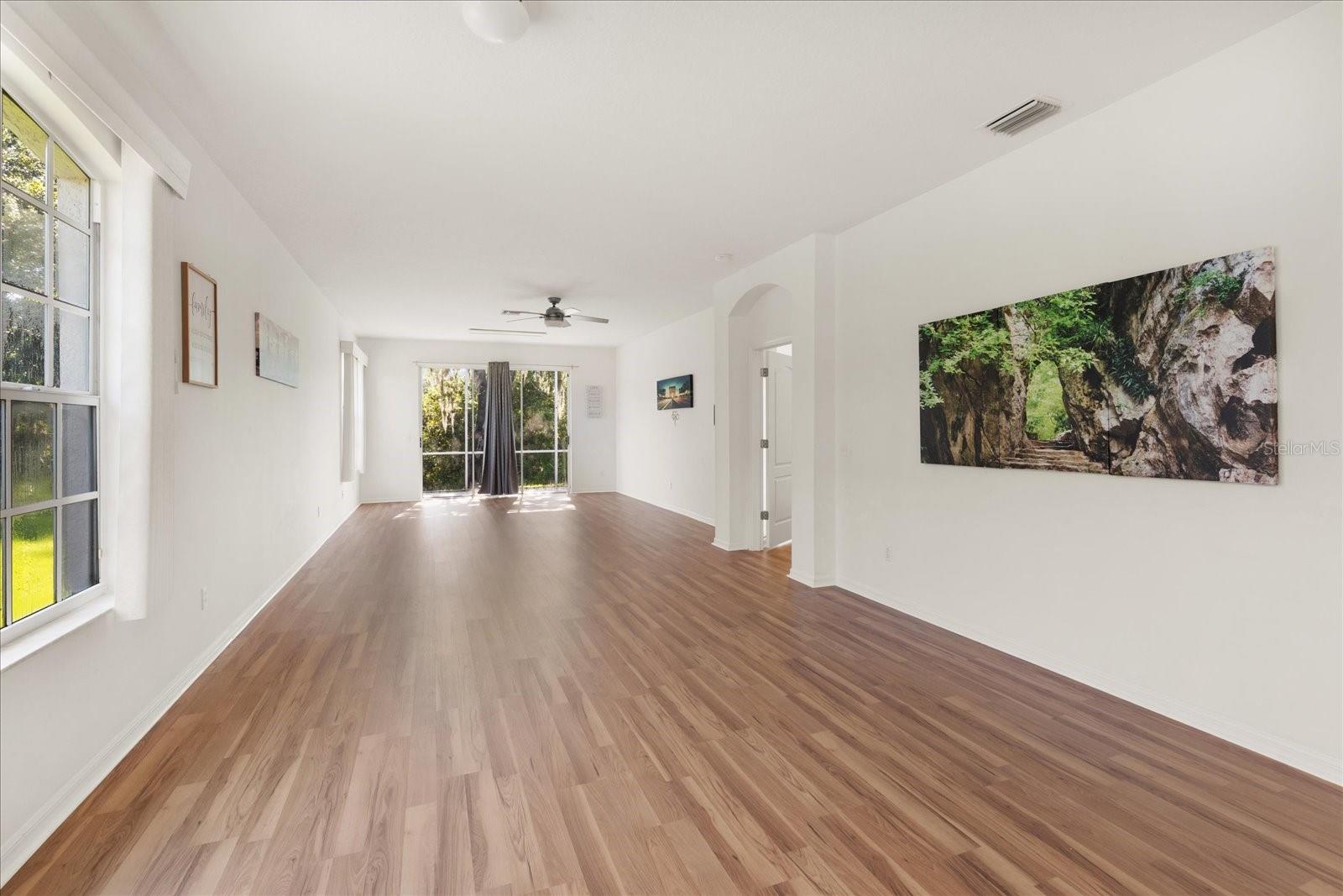 Image 11 of 59 For 19129 Lake Audubon Drive