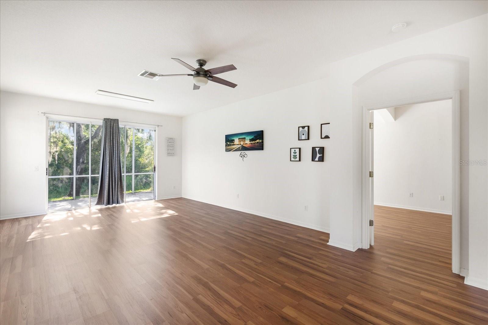 Image 13 of 59 For 19129 Lake Audubon Drive