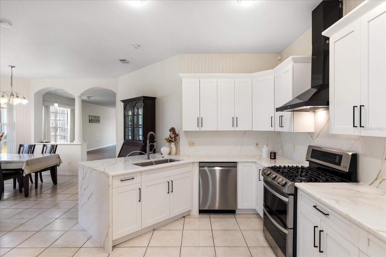Image 6 of 59 For 19129 Lake Audubon Drive