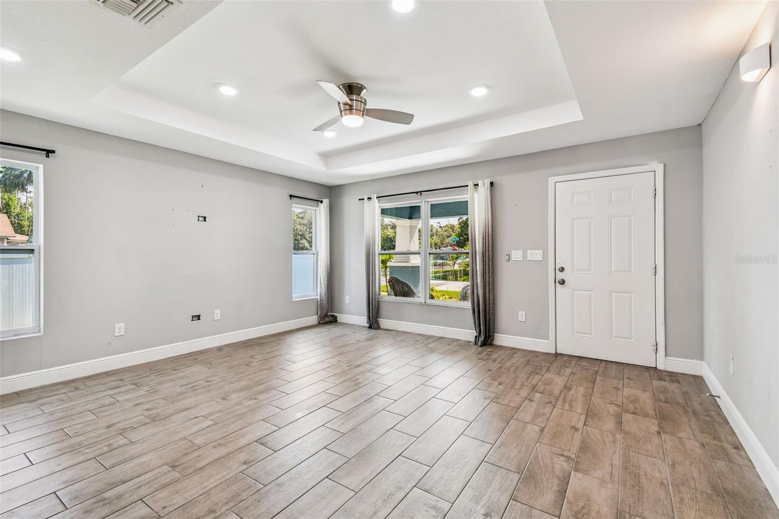 Image 10 of 59 For 2205 Quincy Street S