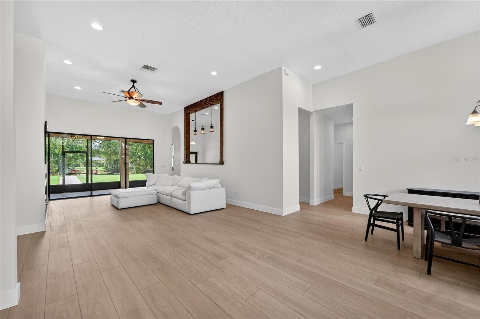 Image 3 of 30 For 6428 Barcellona Road