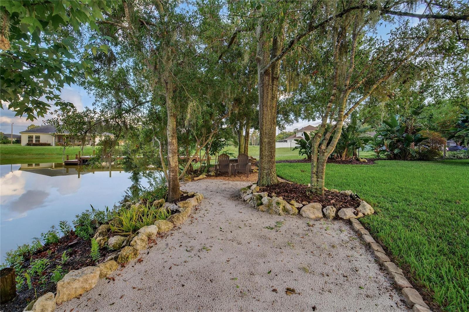Listing photo id 38 for 6428 Barcellona Road
