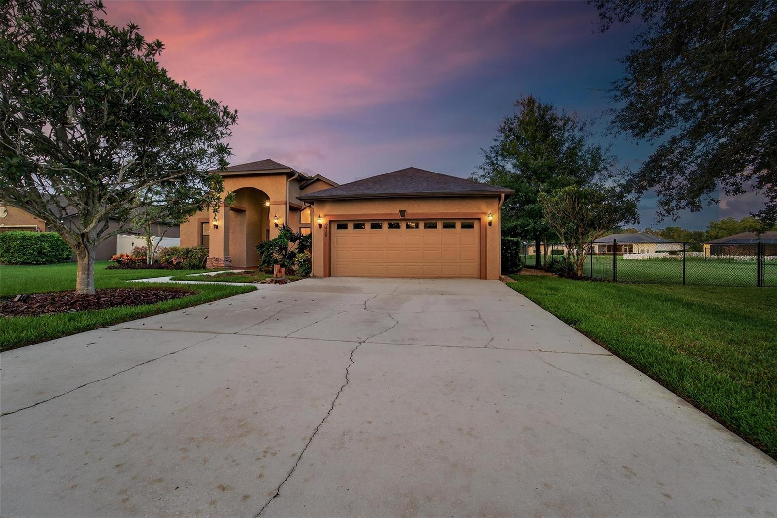 Listing photo id 42 for 6428 Barcellona Road